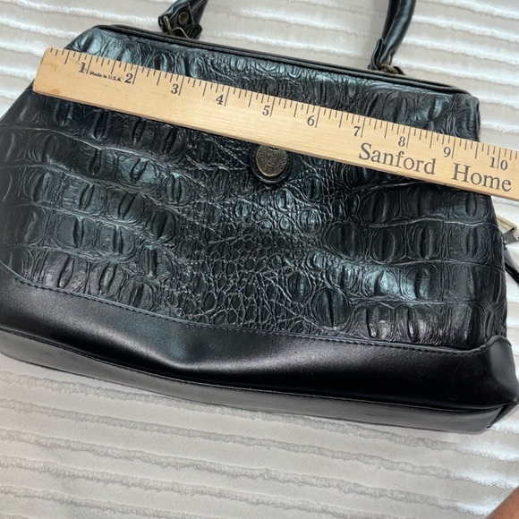 CHENSON Black Croc Pattern Faux Leather Doctor‎ Satchel Purse Bag Brass Trim - Picture 13 of 16